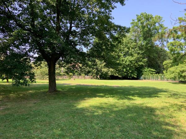 Charbonnières – Foncier rare 6200 m² de prestige