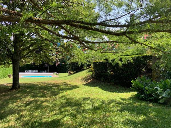 Charbonnières – Foncier rare 6200 m² de prestige