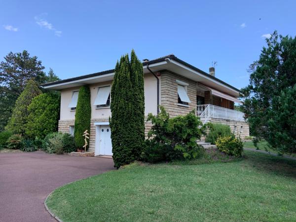 Charbonnières – Foncier rare 6200 m² de prestige