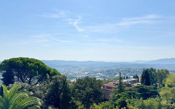 Appartement à vendre    3 pièces • 69,07 m2 Grasse