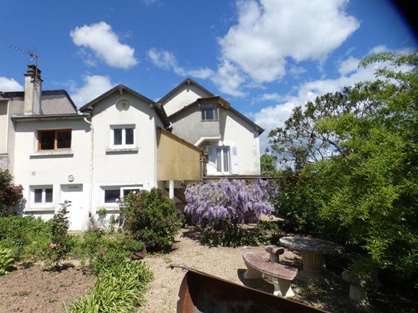 Maison Terrasson Lavilledieu 2 chambres avec jardin et garage
