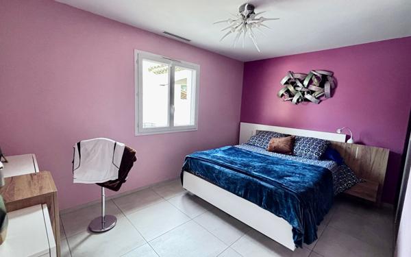 Maison à vendre    4 pièces •  Saint-Mitre-les-Remparts