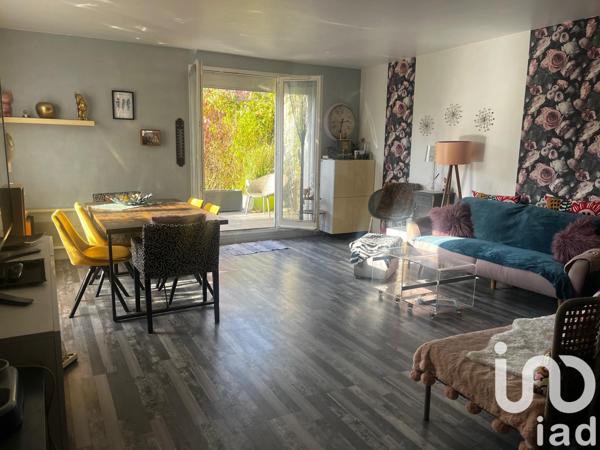 House for sale 5 rooms 95 m² Montigny-le-Bretonneux