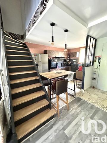 House for sale 5 rooms 95 m² Montigny-le-Bretonneux