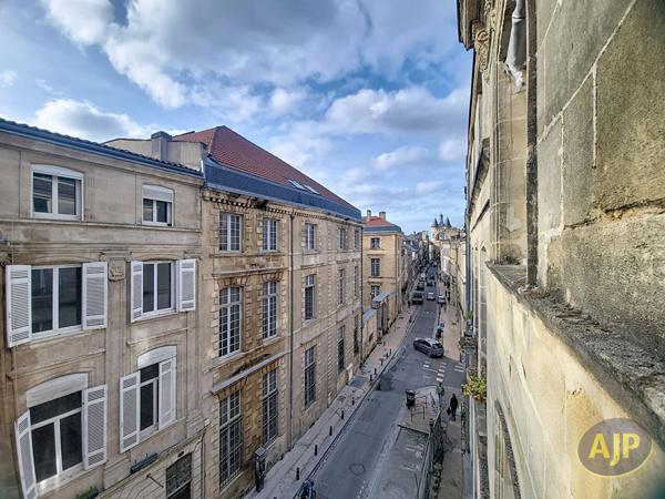 Vente appartement Bordeaux : 319 800 € - AJP Immobilier Bordeaux Saint-Augustin