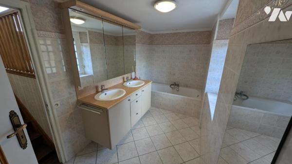 Maison à Fleury avec 4 chambres