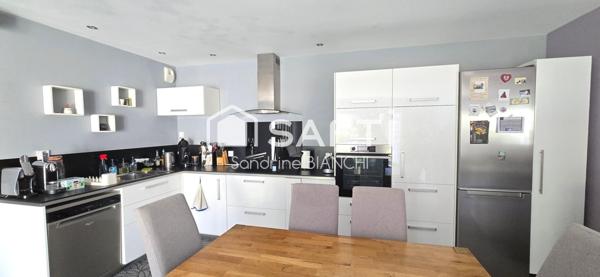 Maison individuelle 2014 avec 4 chbres et garage