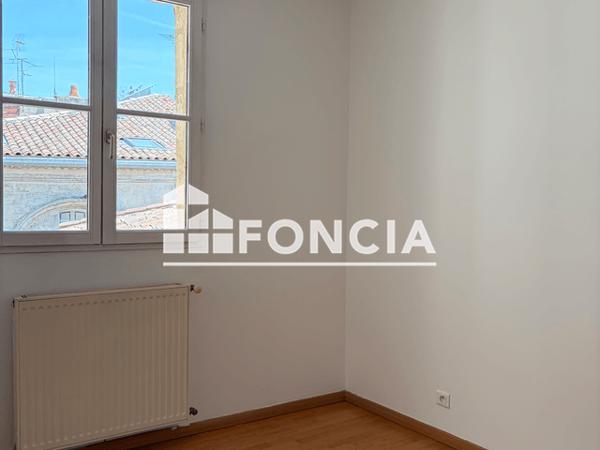 Location Appartement 5 pièces 140.92 m² - 16/18 RUE SAINT REMI Bordeaux 33000