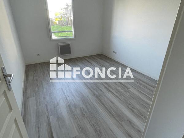 Location Appartement 3 pièces 54.16 m² - 22 RUE VINCENT VAN GOGH Chauray 79180