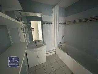 Appartement à vendre 2 pièces 46m² Lourdes (65100)