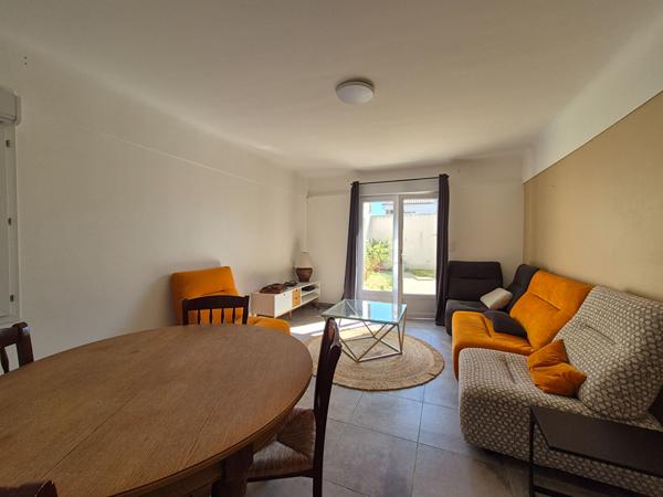 Appartement à deux pas de la mer