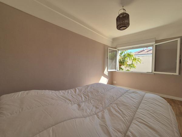 Appartement à deux pas de la mer
