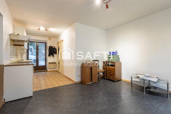 Maison avec 2 T3 indépendants, garage, cave, Rancenay