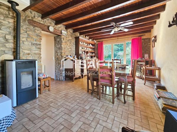 Maison avec 2 T3 indépendants, garage, cave, Rancenay