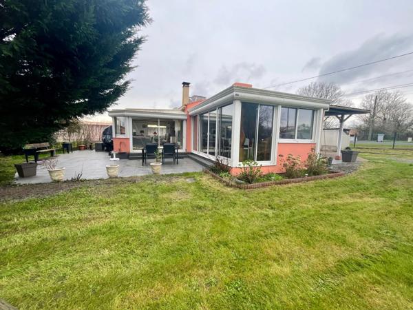 CHATEAU GUIBERT A 20 MIN LA ROCHE SUR YON VILLA 2/3 CHAMBRES AVEC LOCATAIRES EN PLACE JUSQU'EN 07/2026