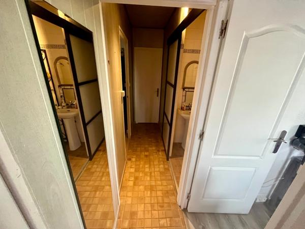 CHATEAU GUIBERT A 20 MIN LA ROCHE SUR YON VILLA 2/3 CHAMBRES AVEC LOCATAIRES EN PLACE JUSQU'EN 07/2026