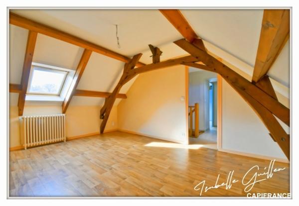 Propriete à vendre 6 pièces SAINT MAUR (18)