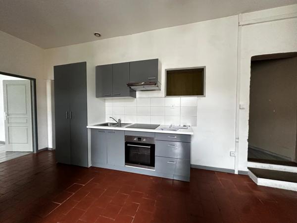 Location Appartement 3 pièces 65 m2 à Lodève