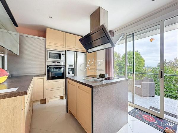 maison individuelle de 4 chambres et de 130m² sur un terrain de 1000m²