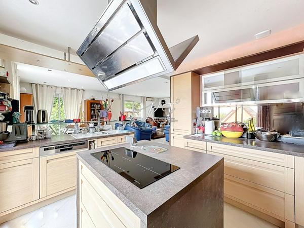 maison individuelle de 4 chambres et de 130m² sur un terrain de 1000m²