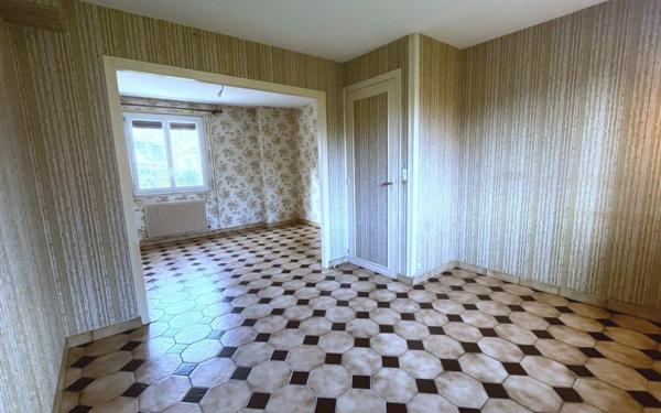 Maison à vendre    5 pièces • 102,40 m2 Auneuil