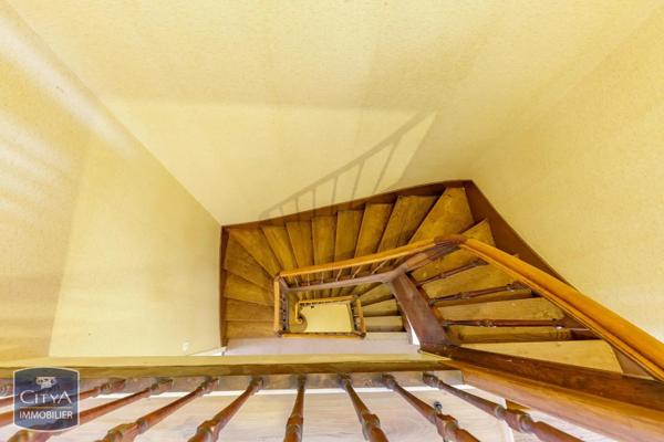 Maison à vendre 10 pièces 330m² Châteauroux (36000)