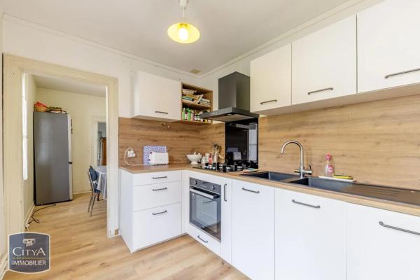 Maison à vendre 10 pièces 330m² Châteauroux (36000)