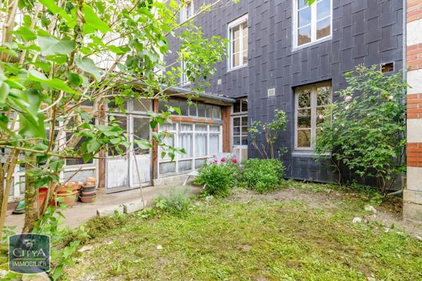 Maison à vendre 10 pièces 330m² Châteauroux (36000)