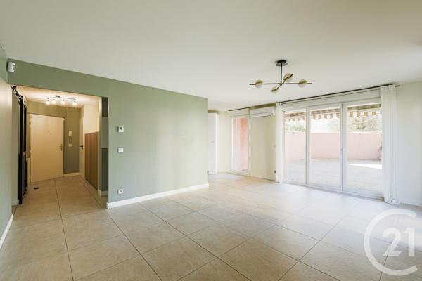 Appartement T5 à vendre  5 pièces - 108 m2 ECHIROLLES - 38