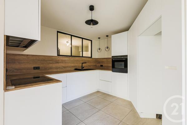 Appartement T5 à vendre  5 pièces - 108 m2 ECHIROLLES - 38