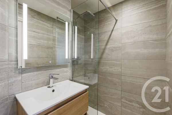 Appartement T5 à vendre  5 pièces - 108 m2 ECHIROLLES - 38