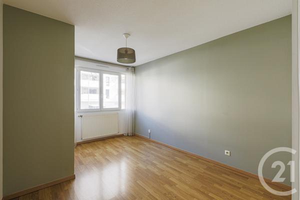 Appartement T5 à vendre  5 pièces - 108 m2 ECHIROLLES - 38