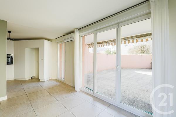 Appartement T5 à vendre  5 pièces - 108 m2 ECHIROLLES - 38