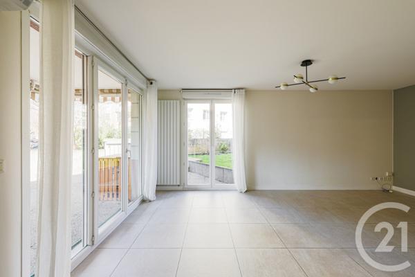 Appartement T5 à vendre  5 pièces - 108 m2 ECHIROLLES - 38
