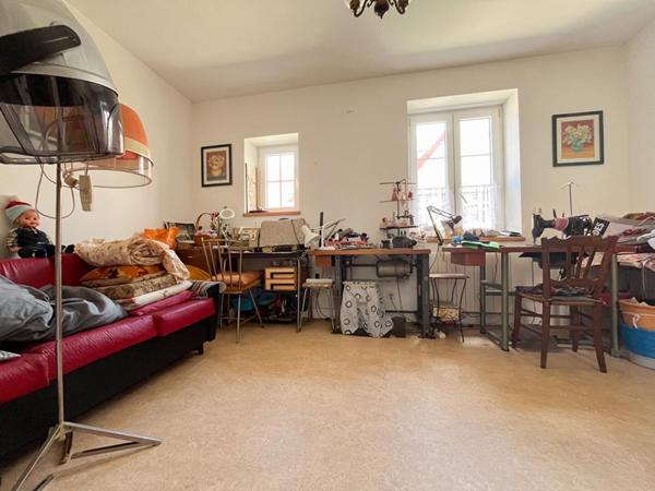 Maison Ecueille 7 pièce(s) 137 m2