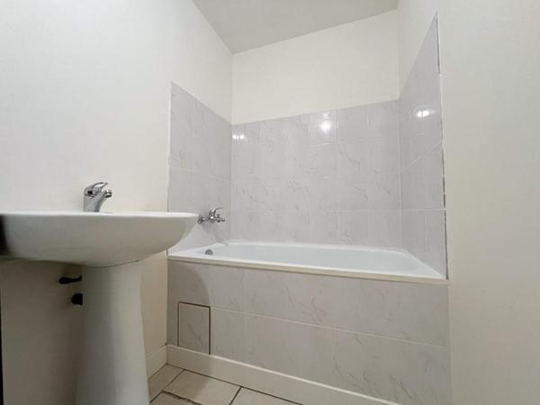 Maison Ecueille 7 pièce(s) 137 m2