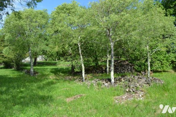 TERRAIN A BATIR DE 1583 m²