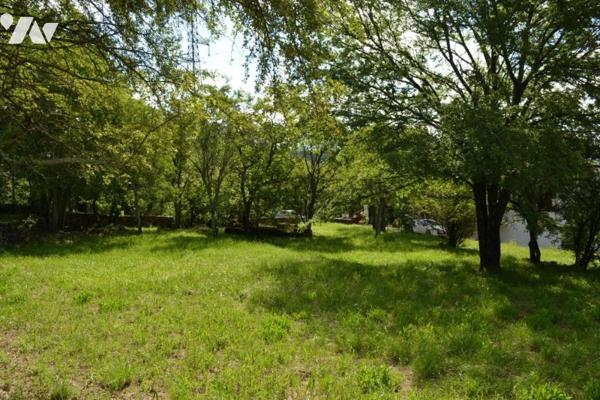 TERRAIN A BATIR DE 1583 m²