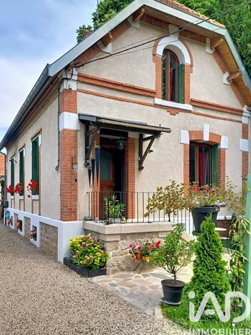 Maison à vendre 4 pièces 144 m² Bourg-et-Comin