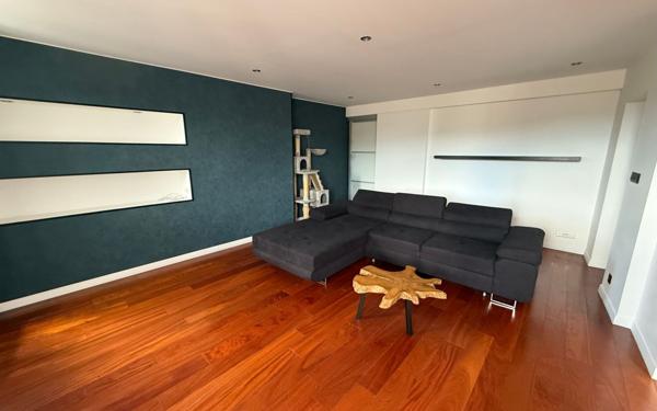 Appartement à vendre    3 pièces • 100 m2 Pignans