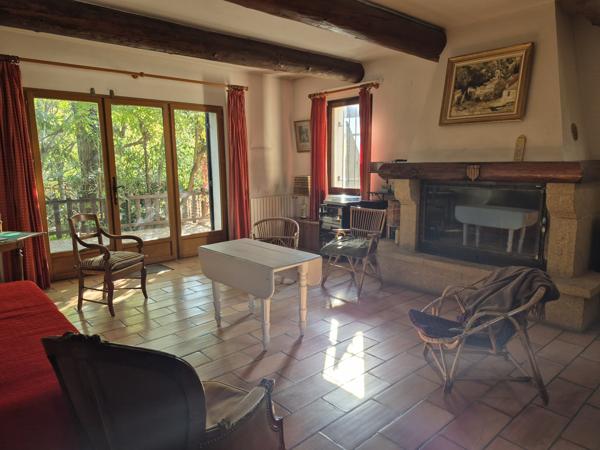 Saint-Rémy-de-Provence (13210) SAINT-REMY-DE-PCE (13210) - MAISON 5 CHAMBRES AVEC JARDIN ET GARAGE