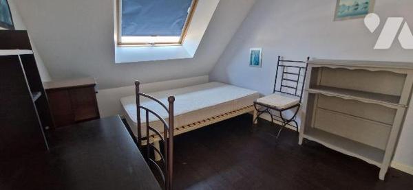 A 8 min de Rennes, à 300m du collège et du bus de Rennes metropole, proche des commerces et des...