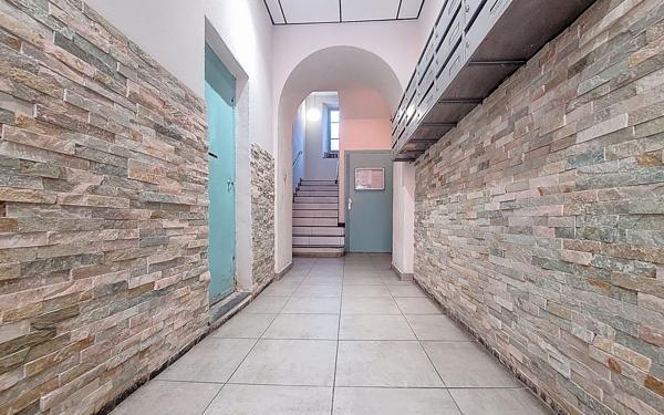 Appartement à vendre    4 pièces • 90 m2 Nice