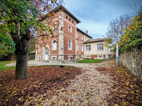 Vente Propriété 19 pièces 470 m2 à Crépy-en-Valois