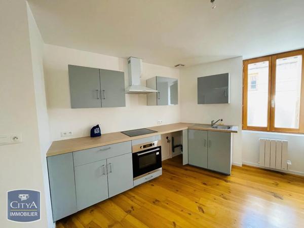 Appartement à louer 3 pièces 82.24m² Saint-Marcellin-en-Forez (42680)