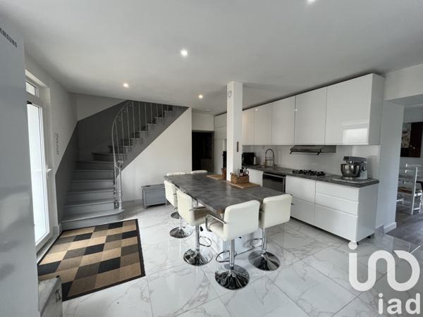 Maison à vendre 6 pièces 127 m² Boën-sur-Lignon