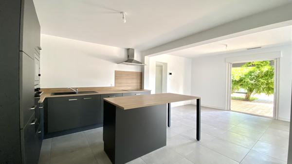 Pessac (33600) MAGONTY - Maison rénovée avec studio 148 m² et Garage sur 1200 m²