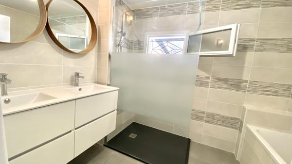 Pessac (33600) MAGONTY - Maison rénovée avec studio 148 m² et Garage sur 1200 m²