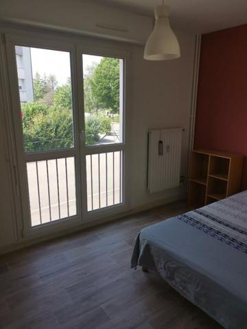 F3 MEUBLÉ lumineux de 58m2 / Idéal colocation étudiants