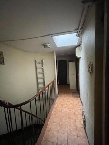 CHAMBRE DE BONNE - PARIS 10ème - CANAL SAINT-MARTIN / COLONEL FABIEN / HÔPITAL SAINT-LOUIS